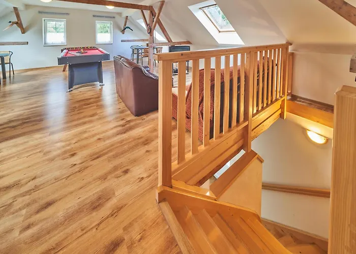 Spacious Mountain Retreat Holiday home