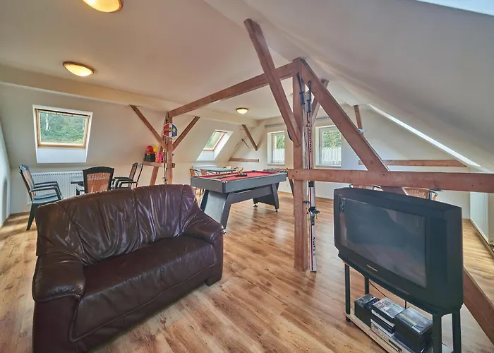 Spacious Mountain Retreat