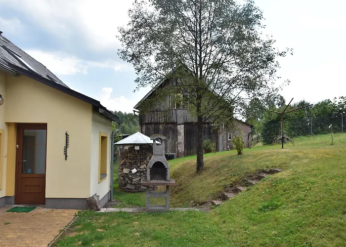 Spacious Mountain Retreat * Lampertice